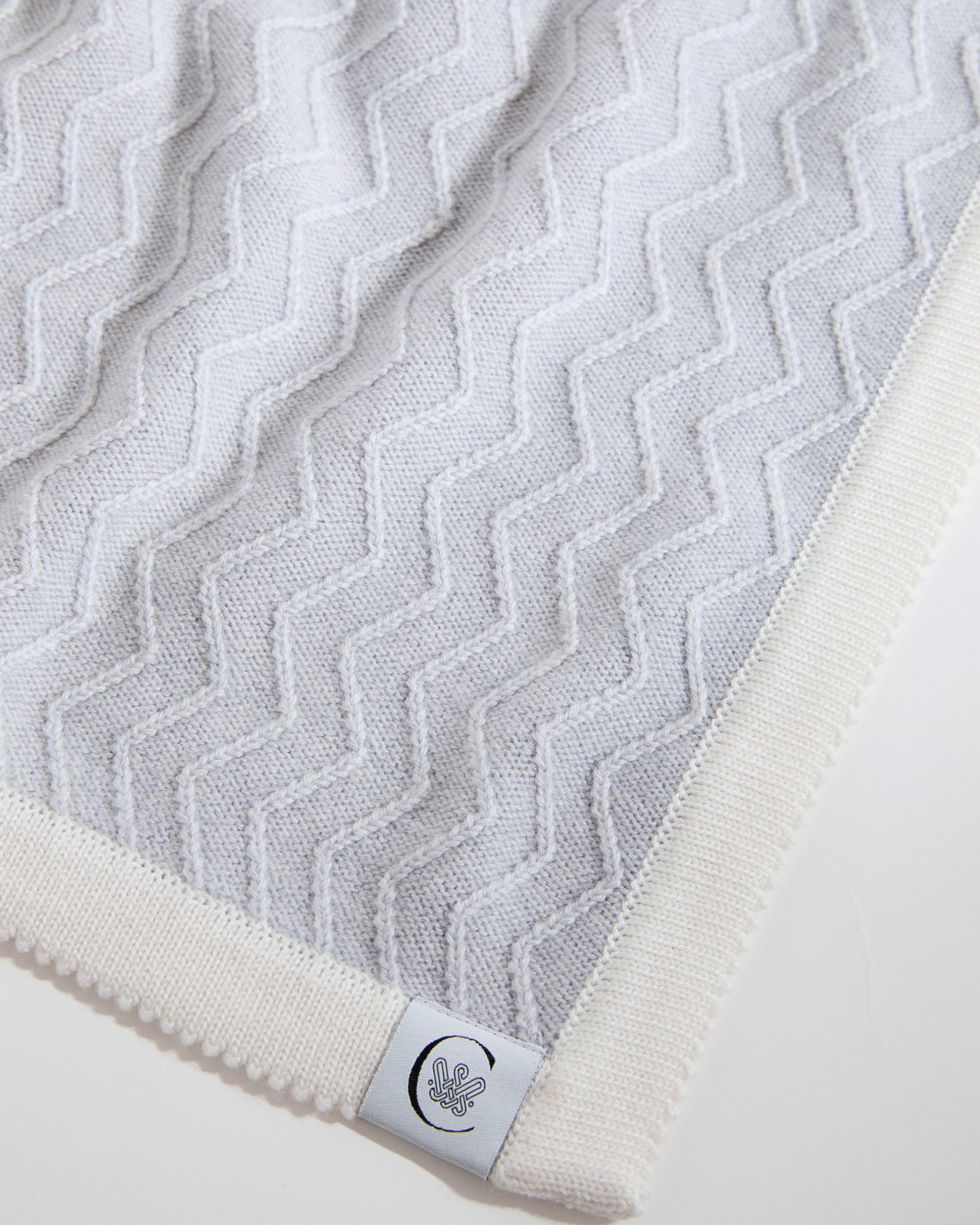 100% Merino ZigZag Ribbed Baby Blanket- Grey