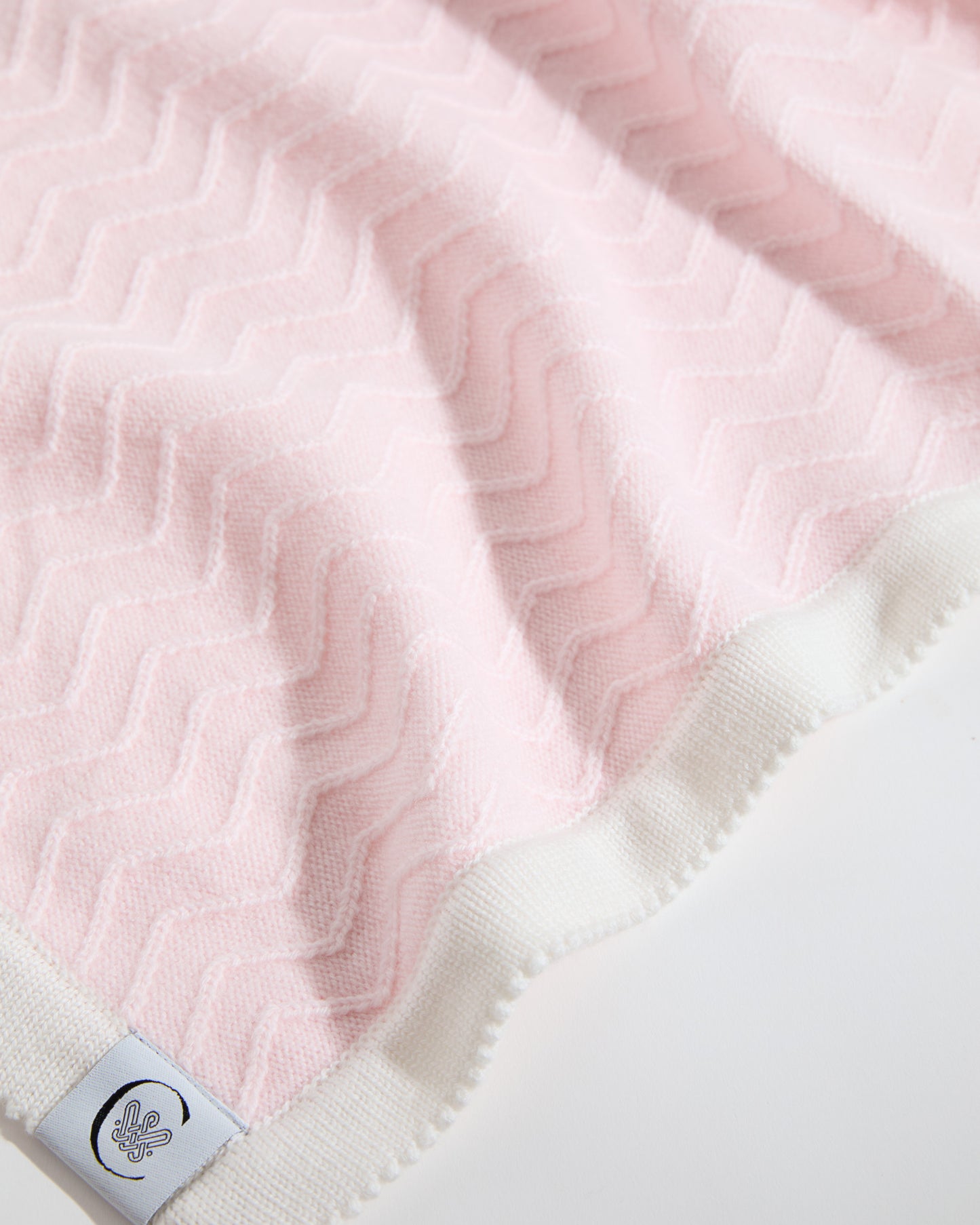 100% Merino ZigZag Ribbed Blanket - Pink