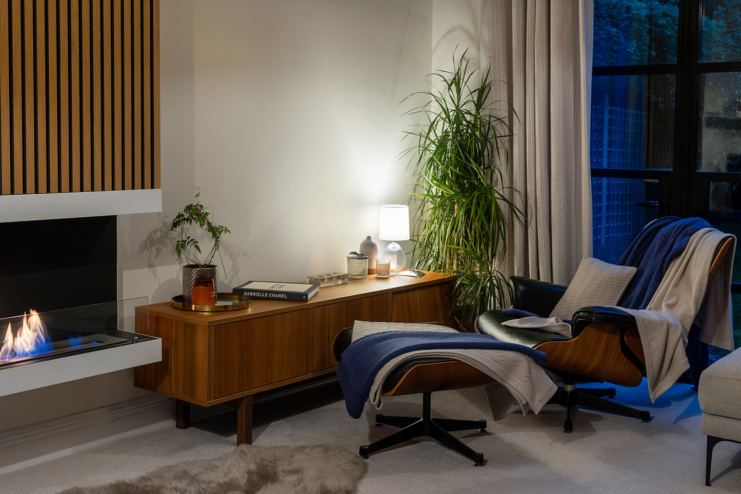 Merino blend Knitted ZigZag Ribbed Throw - Deep Cobalt Blue